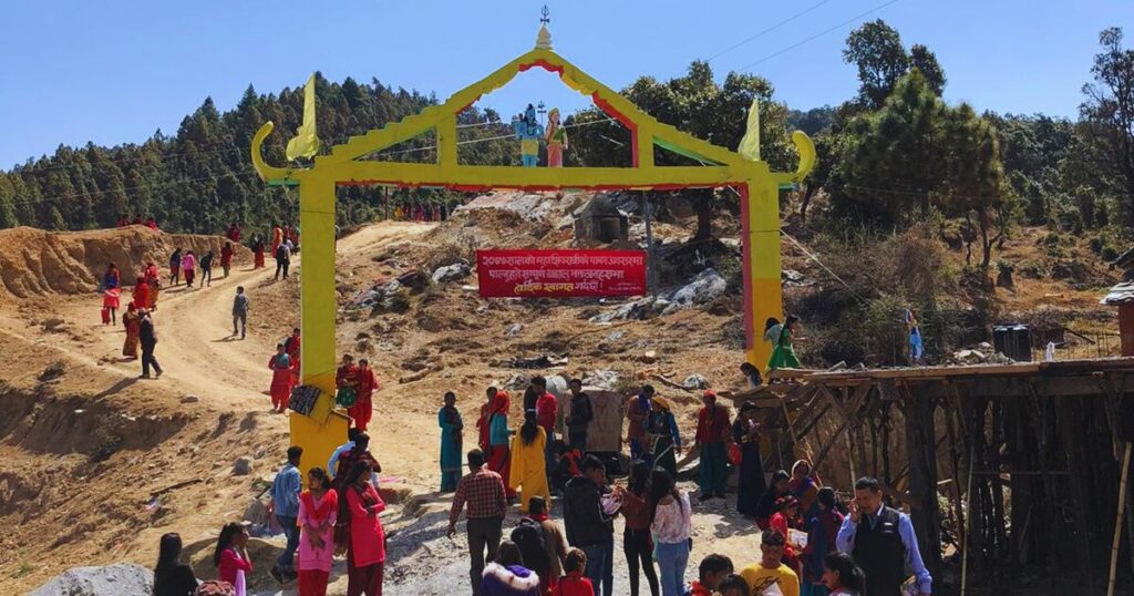 Patal Bhuvaneshwar Cave